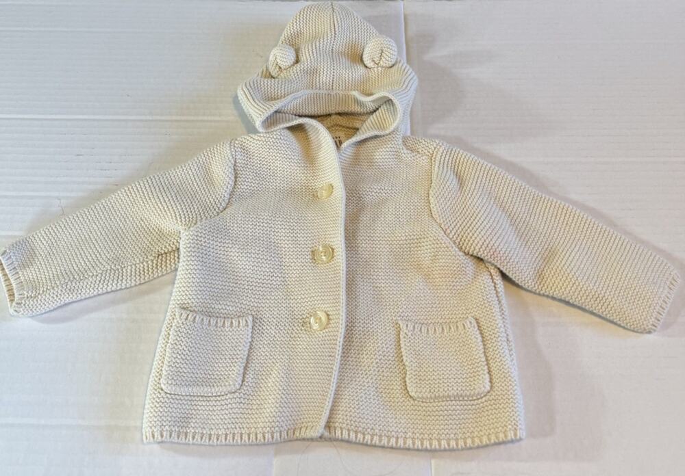Baby Gap Size 6-12 mo Ivory Bear Knit Hooded Cardigan Sweater